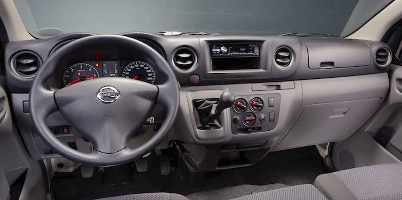 Nissan NV350 Urvan - 3